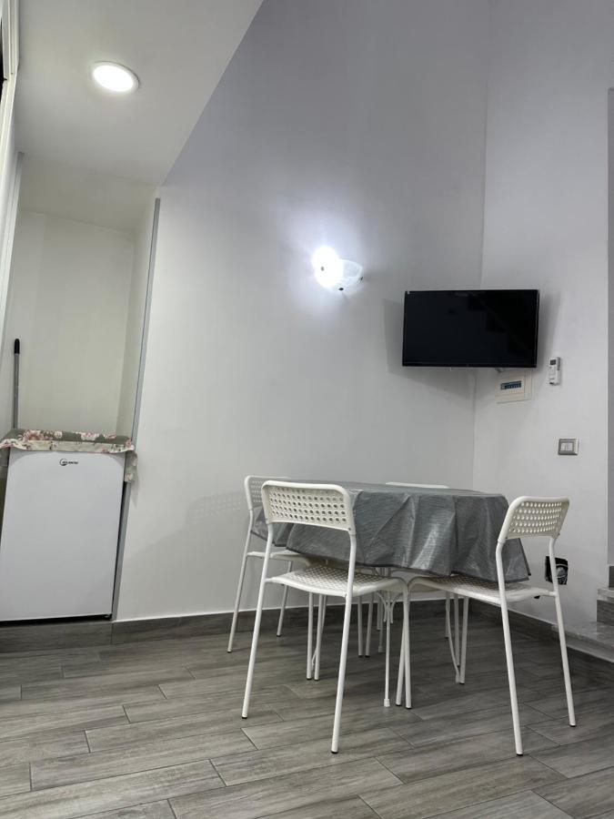 La Casa Di Elisa Apartment Napoli Exterior foto